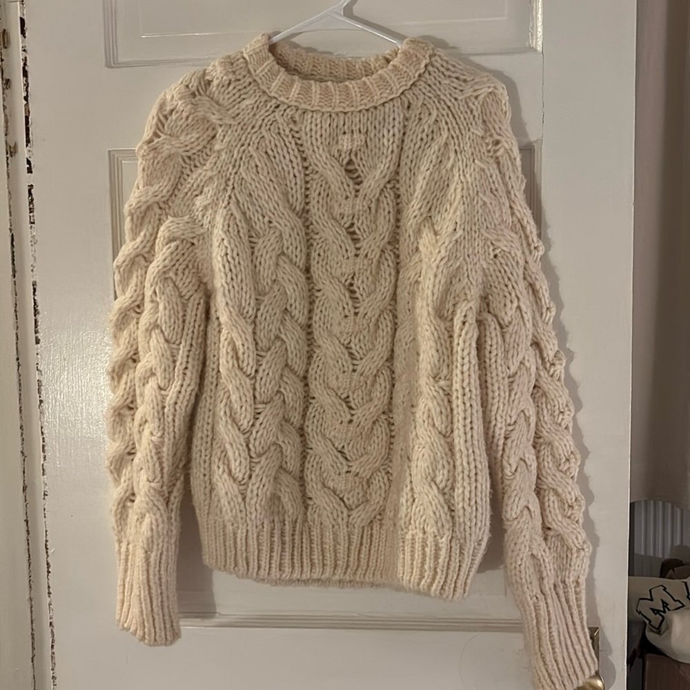 Zara Oversized Cable Knit Cream Sweater